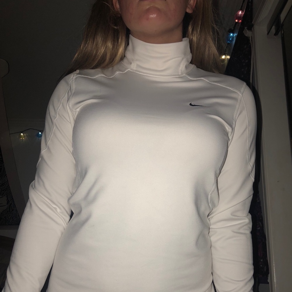 White nike pull over